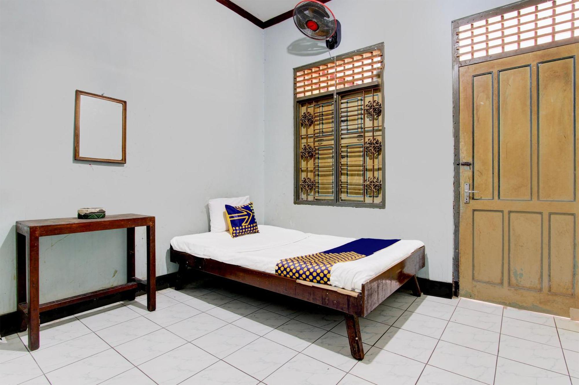 Spot On 94085 Hotel Agung Purwokerto Bagian luar foto