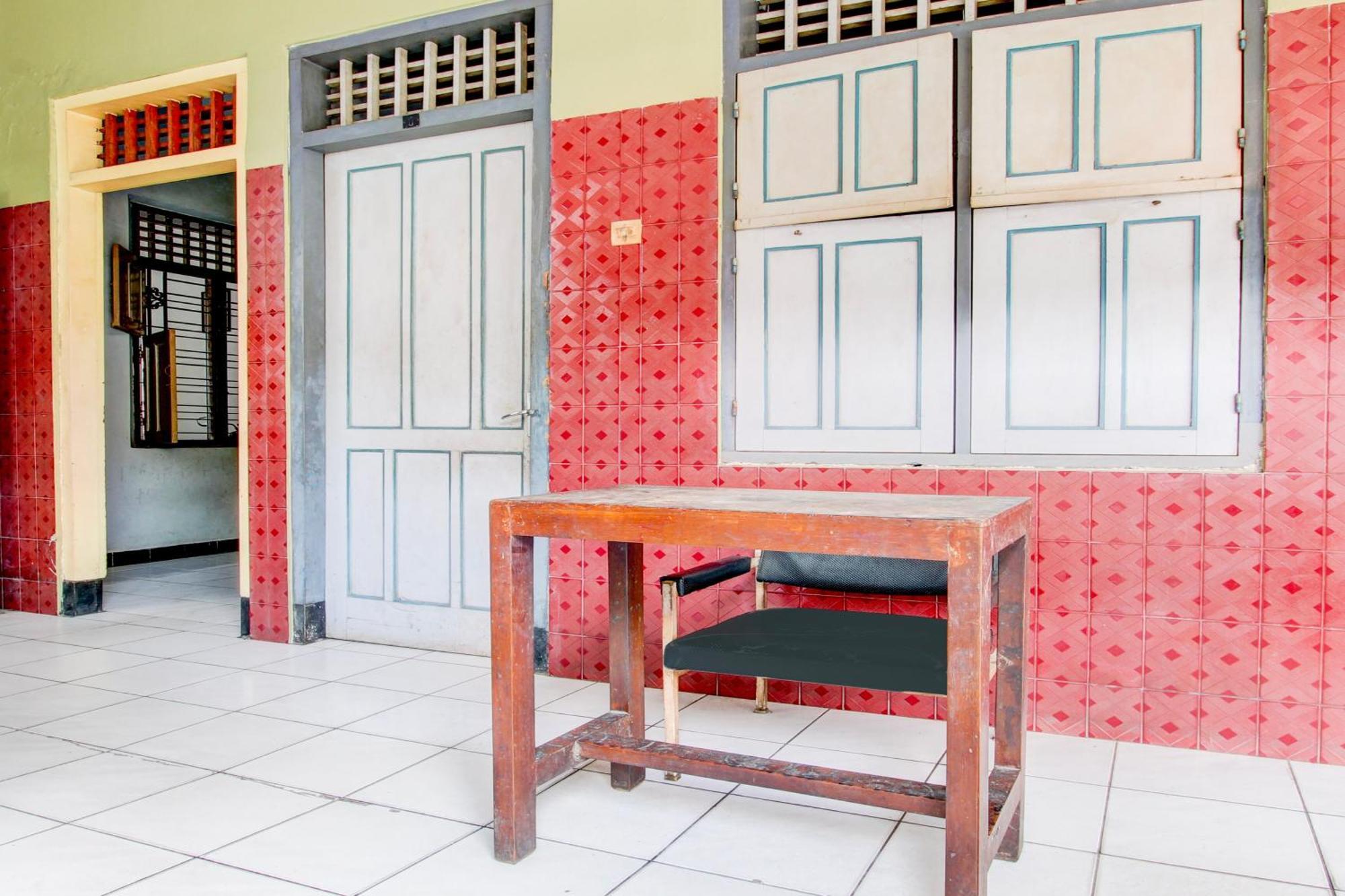 Spot On 94085 Hotel Agung Purwokerto Bagian luar foto