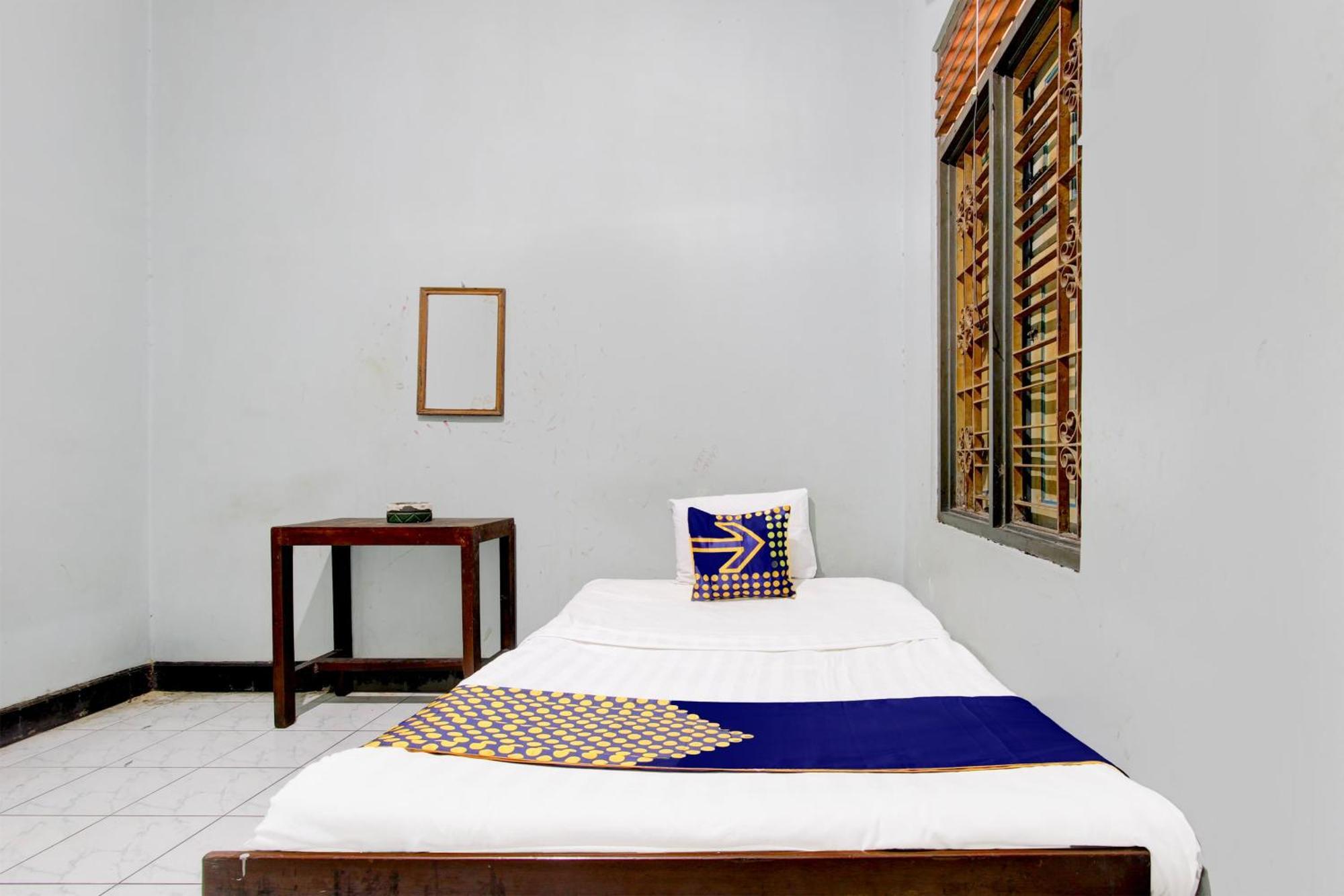 Spot On 94085 Hotel Agung Purwokerto Bagian luar foto